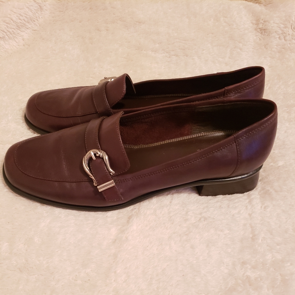 LIZ CLAIBORNE SHOES